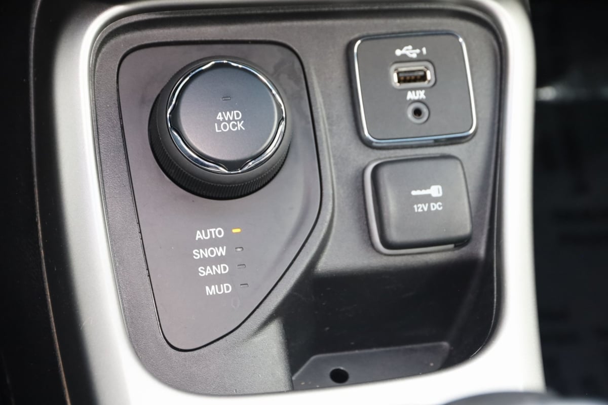 2020 Jeep Compass Latitude photo 29