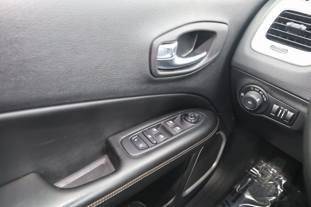 2020 Jeep Compass Latitude photo 32