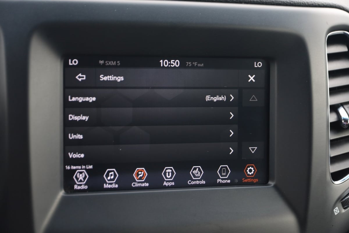2020 Jeep Compass Latitude photo 40