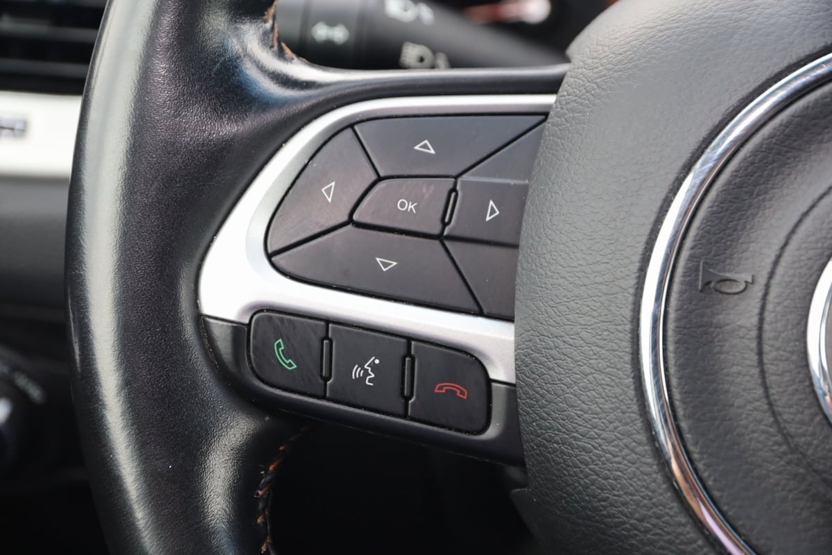 2020 Jeep Compass Latitude photo 41