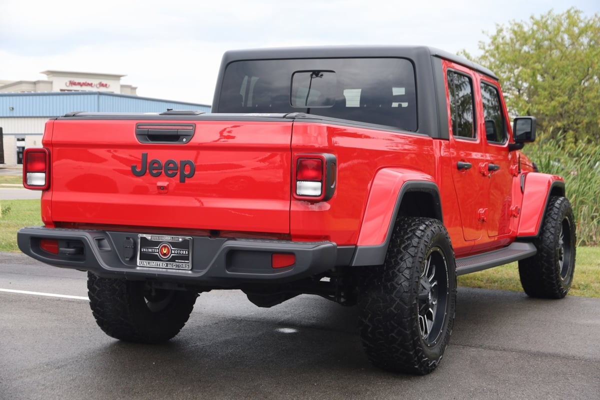 2023 Jeep Gladiator Sport S photo 3