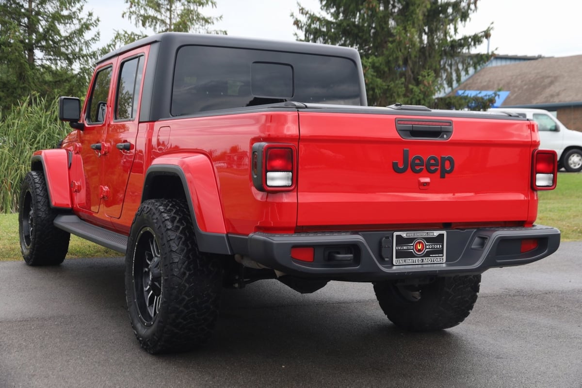 2023 Jeep Gladiator Sport S photo 4