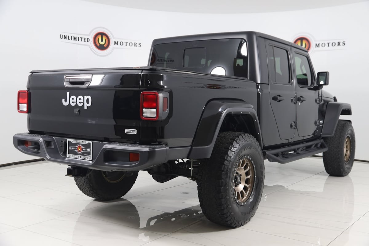 2022 Jeep Gladiator Overland photo 3
