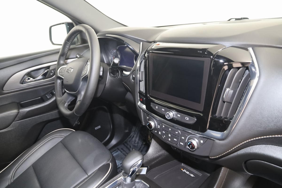 2023 Chevrolet Traverse Premier photo 16