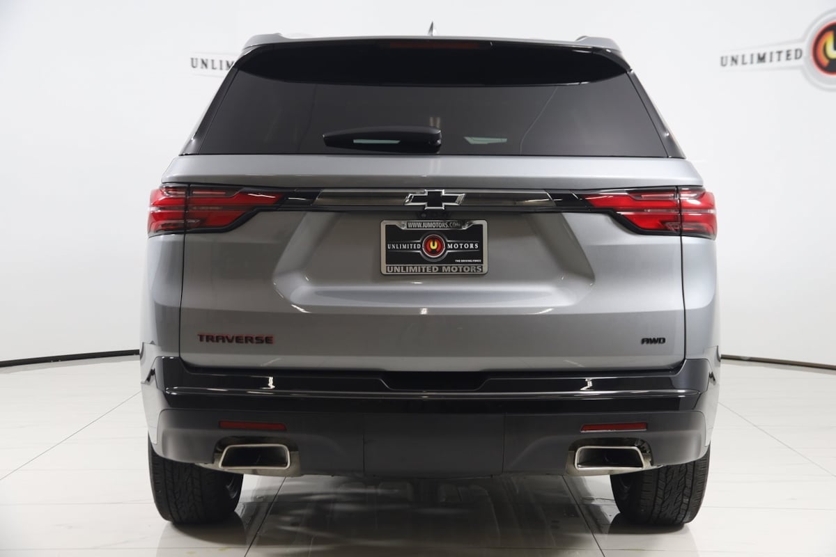 2023 Chevrolet Traverse Premier photo 21