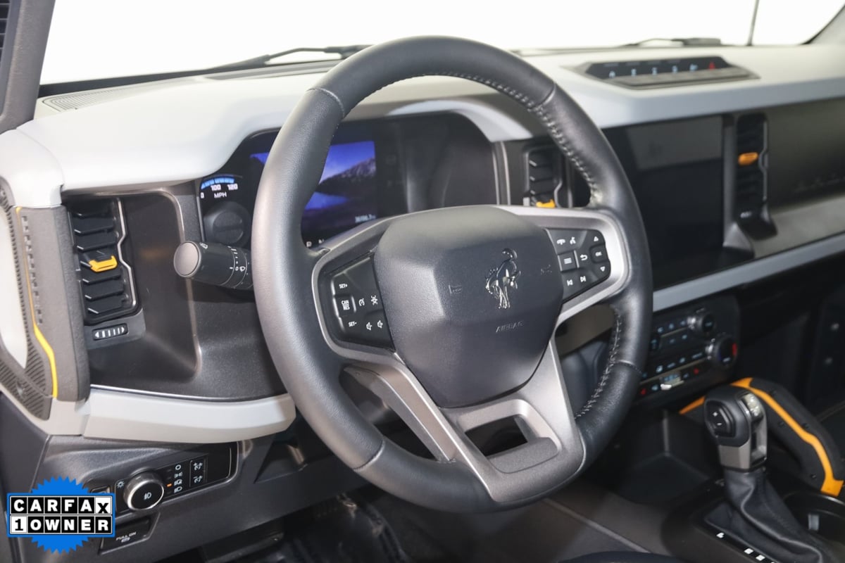 2023 Ford Bronco Badlands photo 7