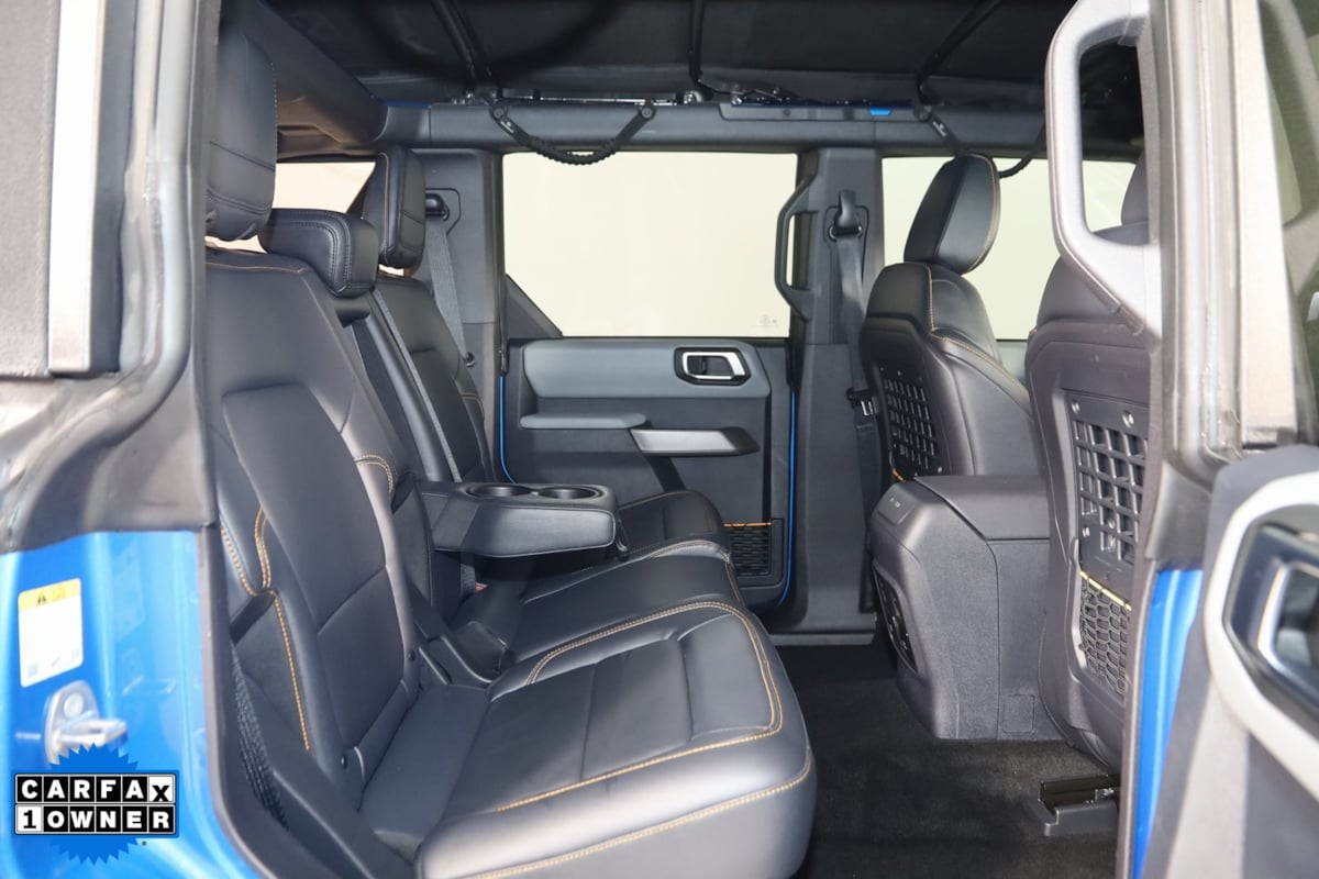 2023 Ford Bronco Badlands photo 16