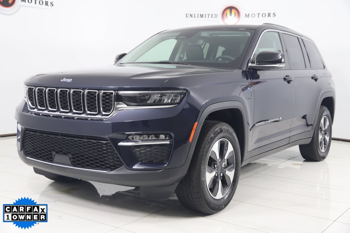 2023 Jeep Cherokee Base photo 5