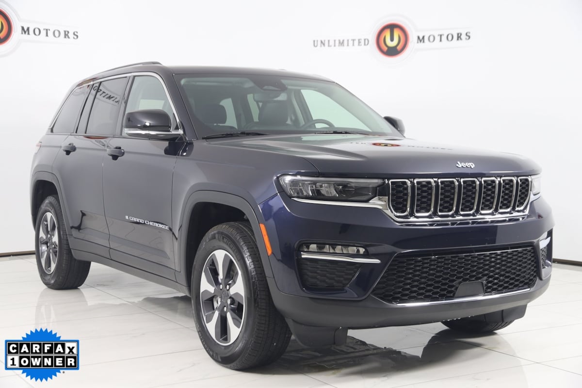 2023 Jeep Cherokee Base photo 19