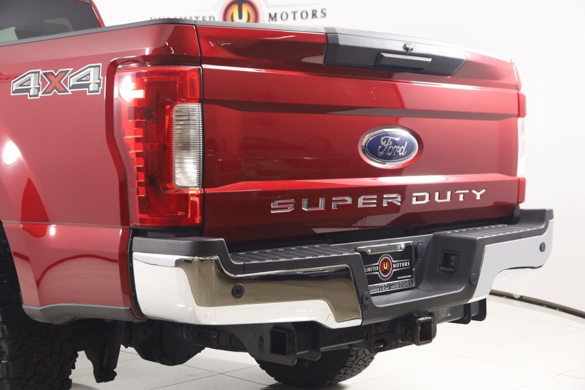 2019 Ford F-250 XLT photo 18