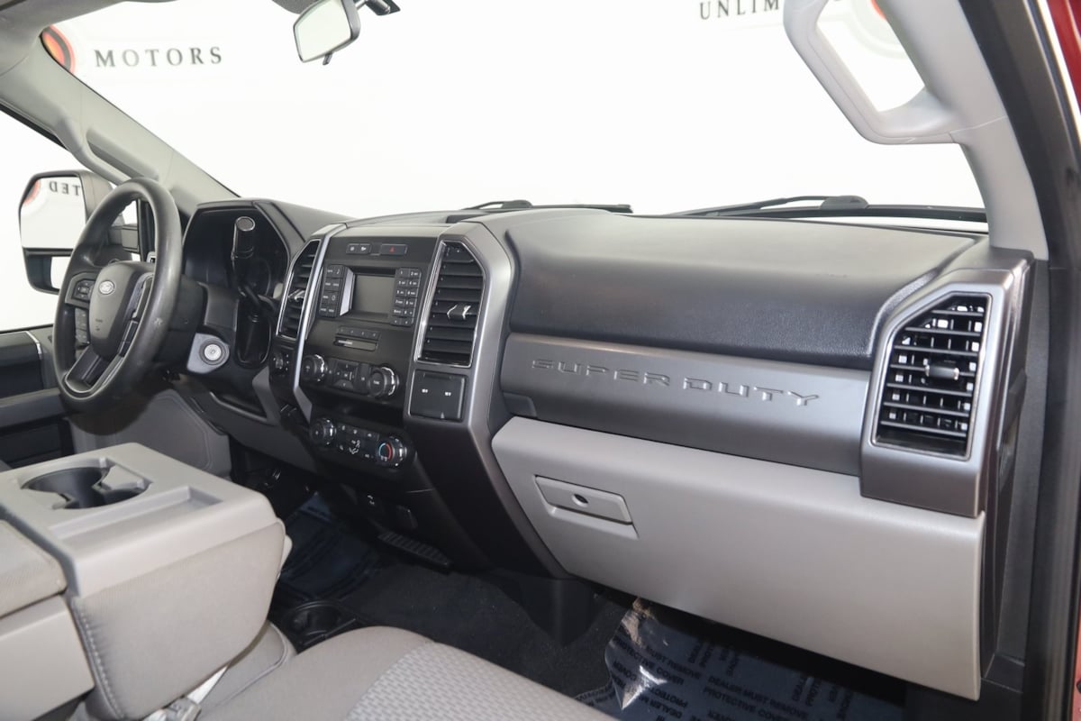 2019 Ford F-250 XLT photo 40