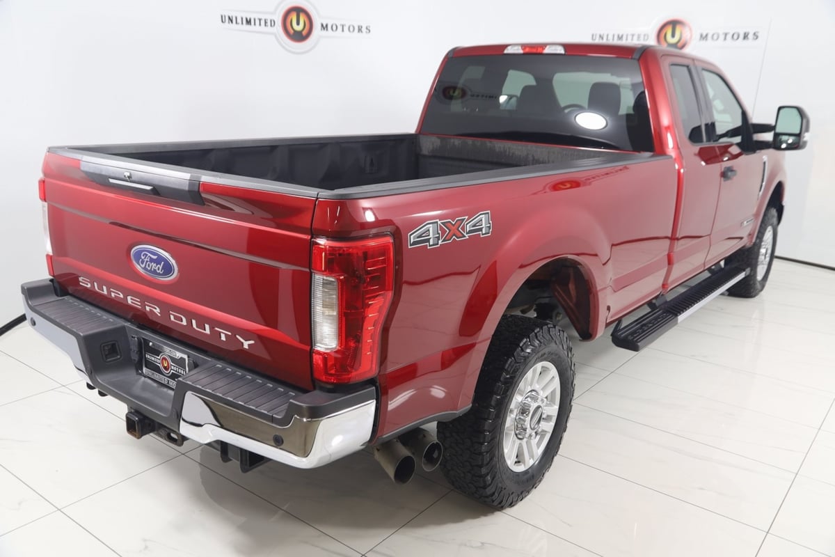 2019 Ford F-250 XLT photo 44