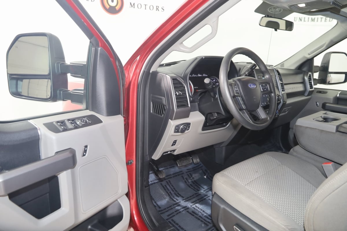 2019 Ford F-250 XLT photo 46