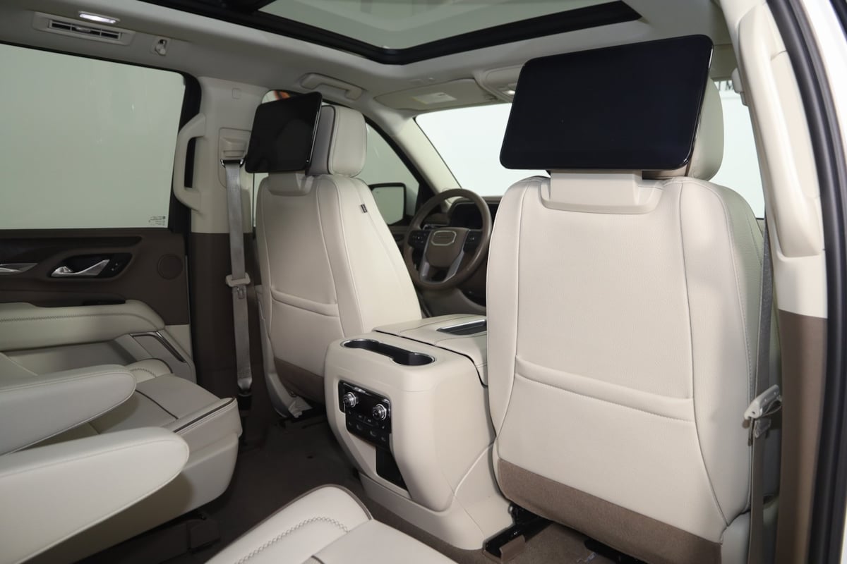 2023 Gmc Yukon Denali photo 13