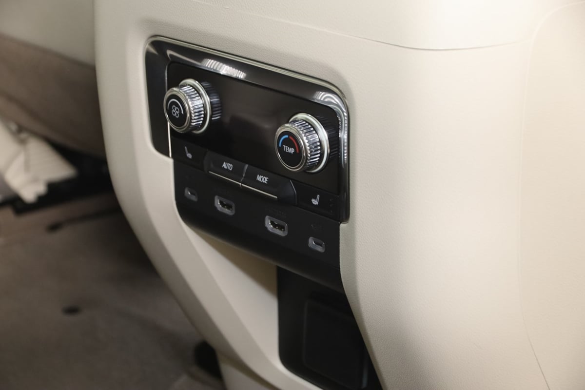 2023 Gmc Yukon Denali photo 14