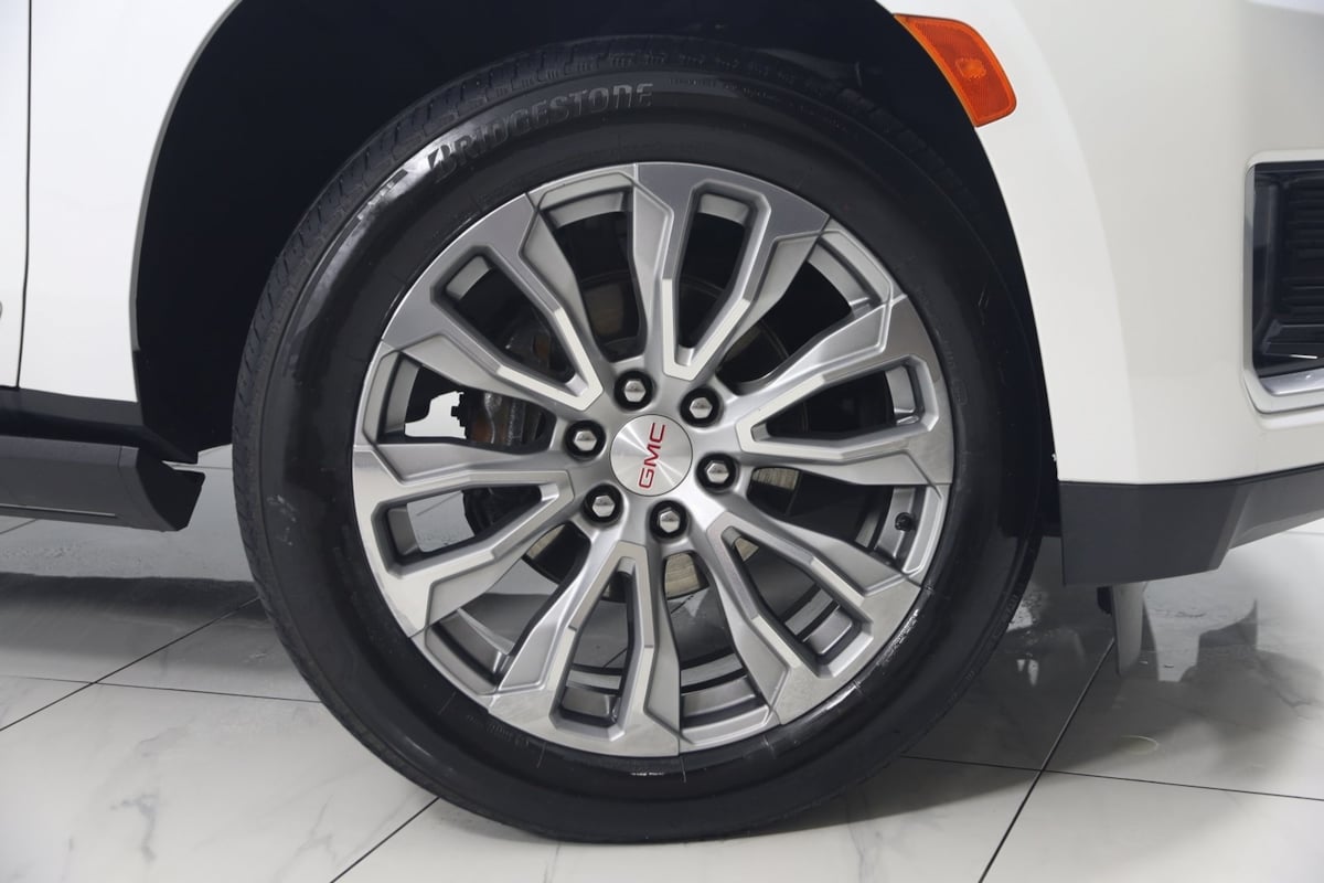 2023 Gmc Yukon Denali photo 15