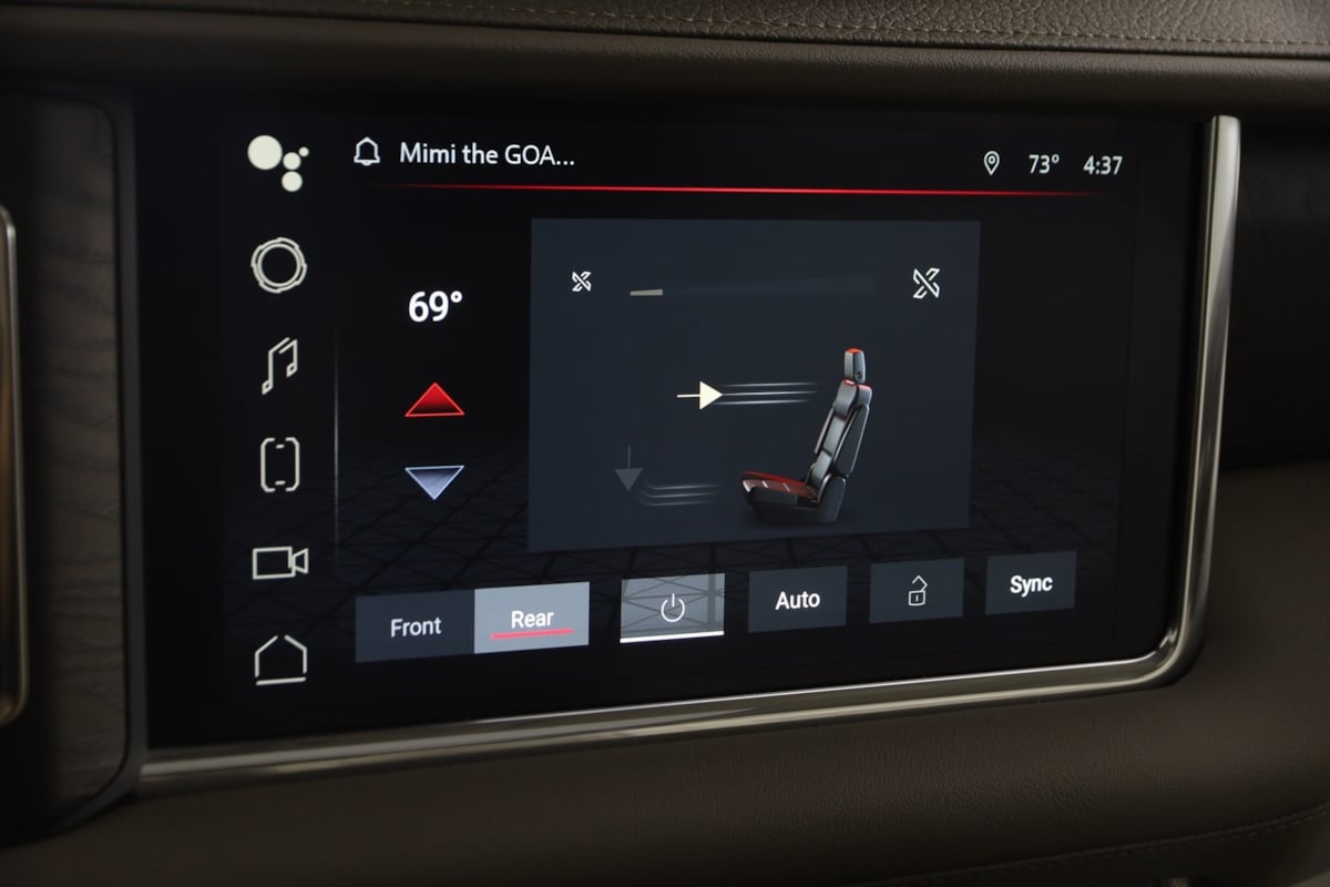 2023 Gmc Yukon Denali photo 34