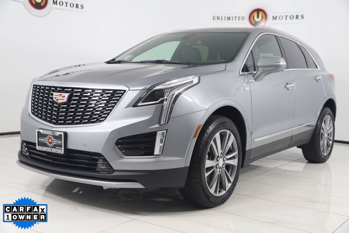 2024 Cadillac XT5 Premium Luxury photo 2