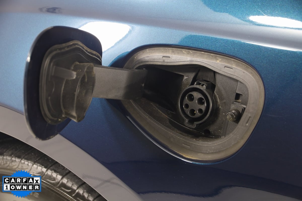 2022 Chrysler Pacifica Hybrid Pinnacle photo 21