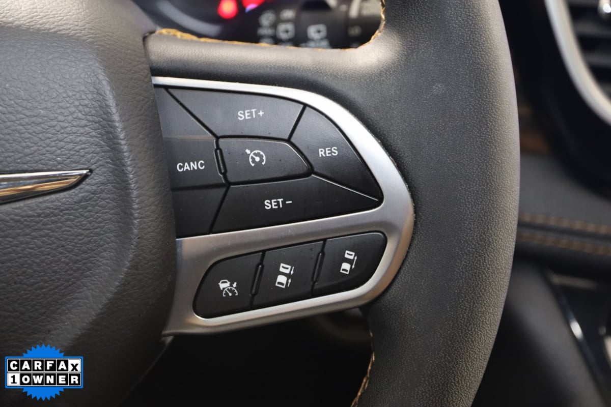 2022 Chrysler Pacifica Hybrid Pinnacle photo 33