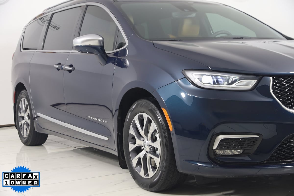2022 Chrysler Pacifica Hybrid Pinnacle photo 36