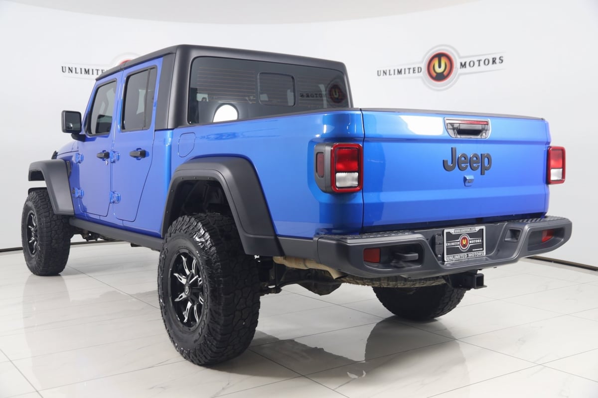 2023 Jeep Gladiator Sport photo 3