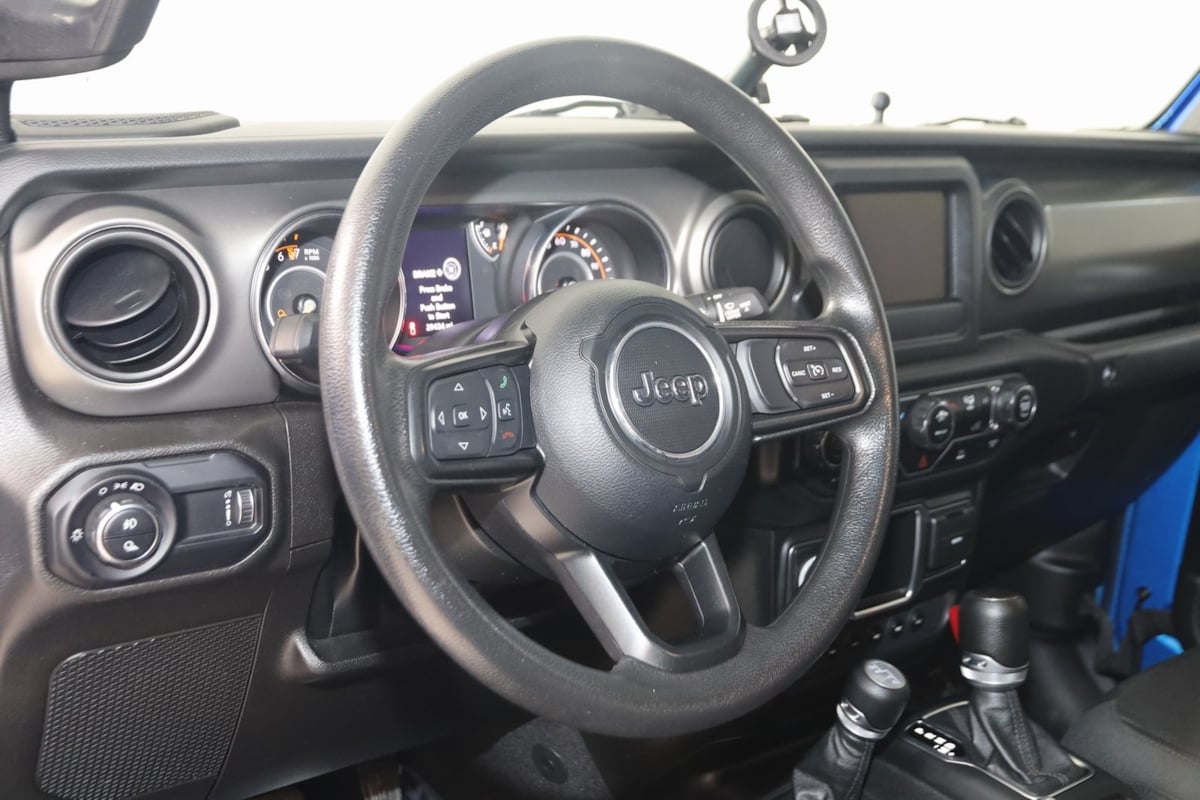 2023 Jeep Gladiator Sport photo 5