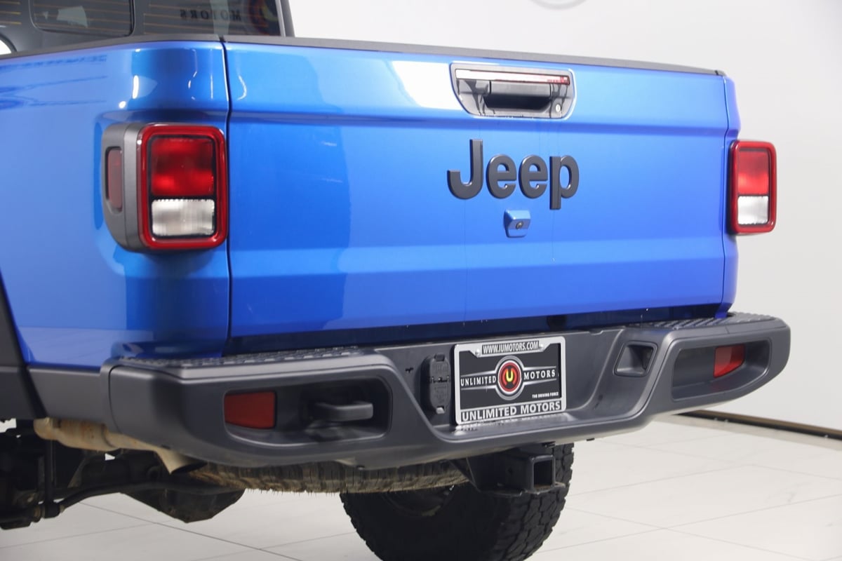2023 Jeep Gladiator Sport photo 17