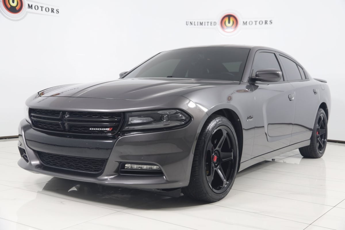 2015 Dodge Charger R/T Plus photo 3