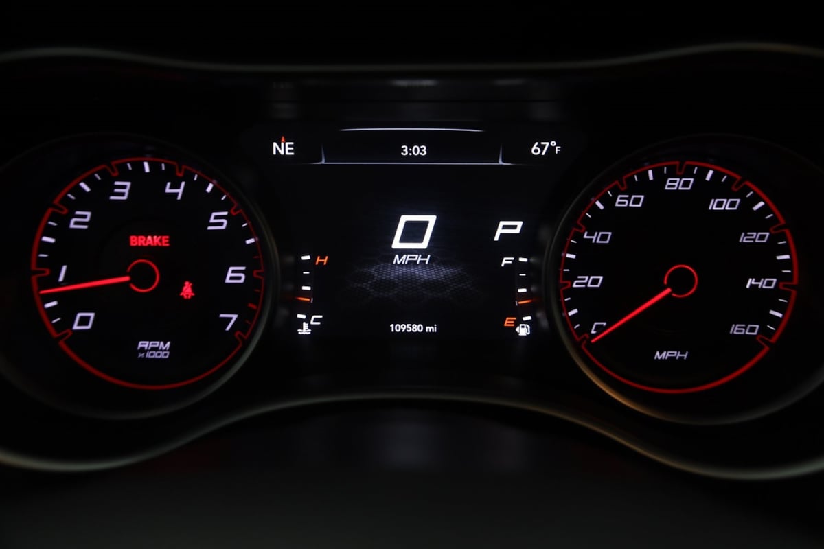 2015 Dodge Charger R/T Plus photo 19