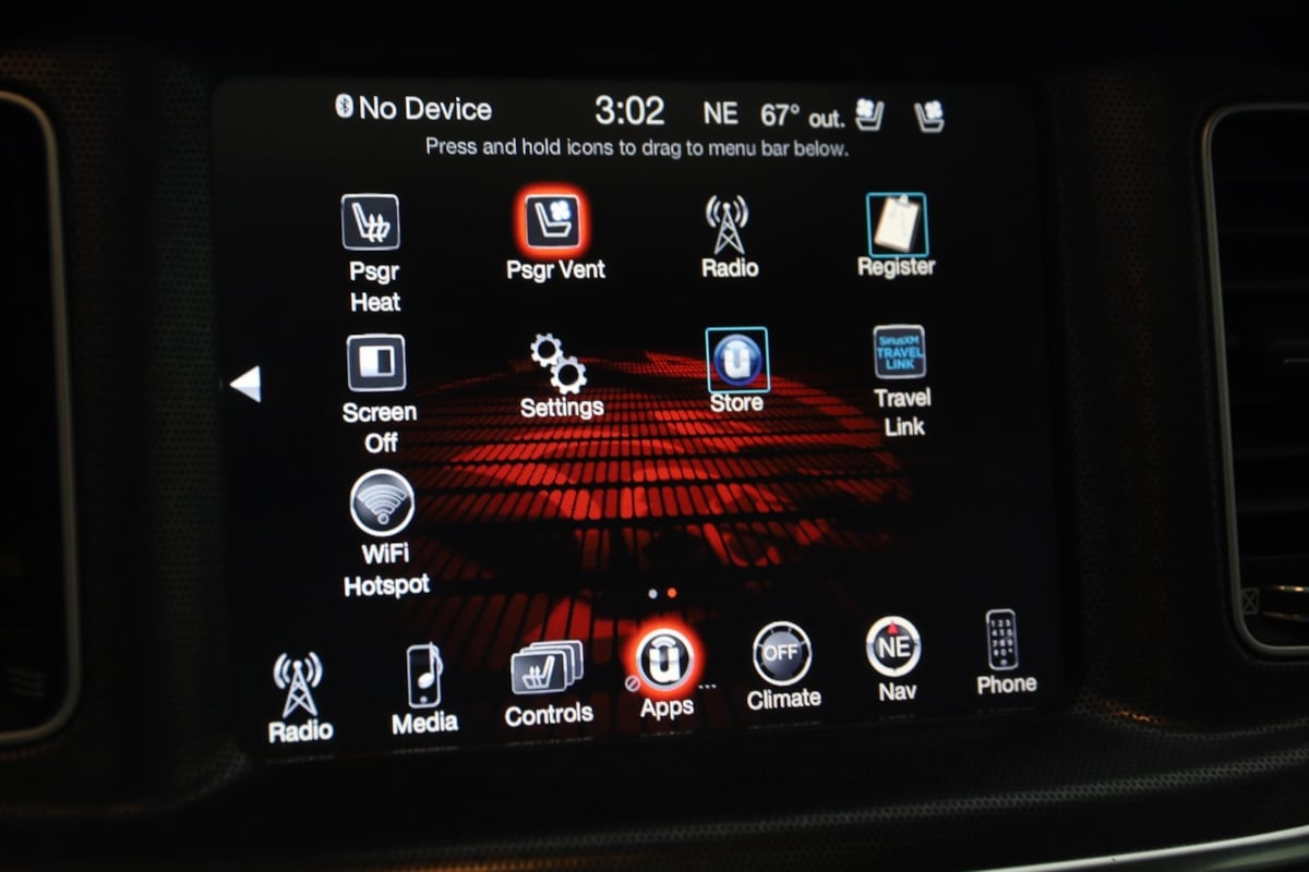 2015 Dodge Charger R/T Plus photo 37