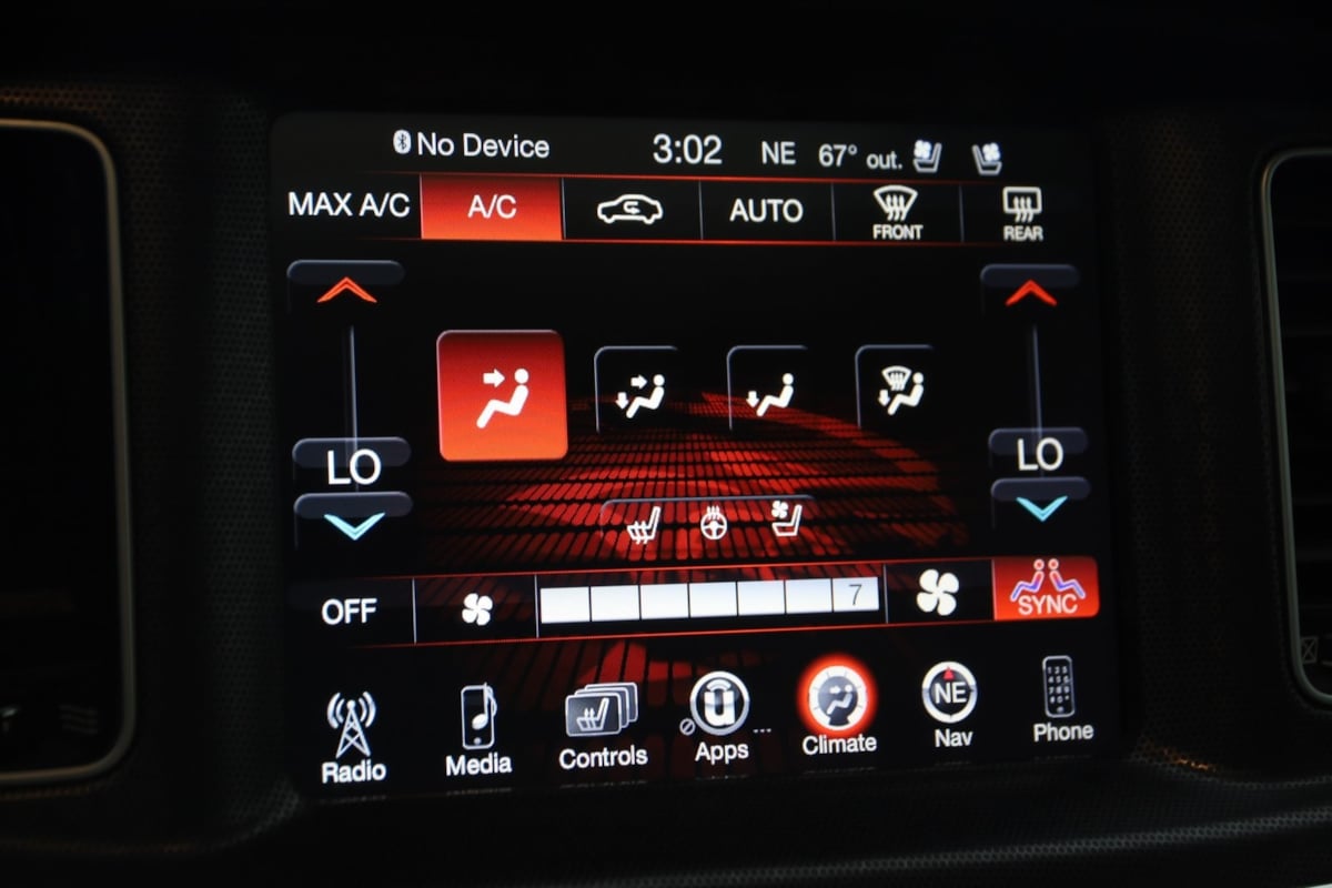 2015 Dodge Charger R/T Plus photo 38