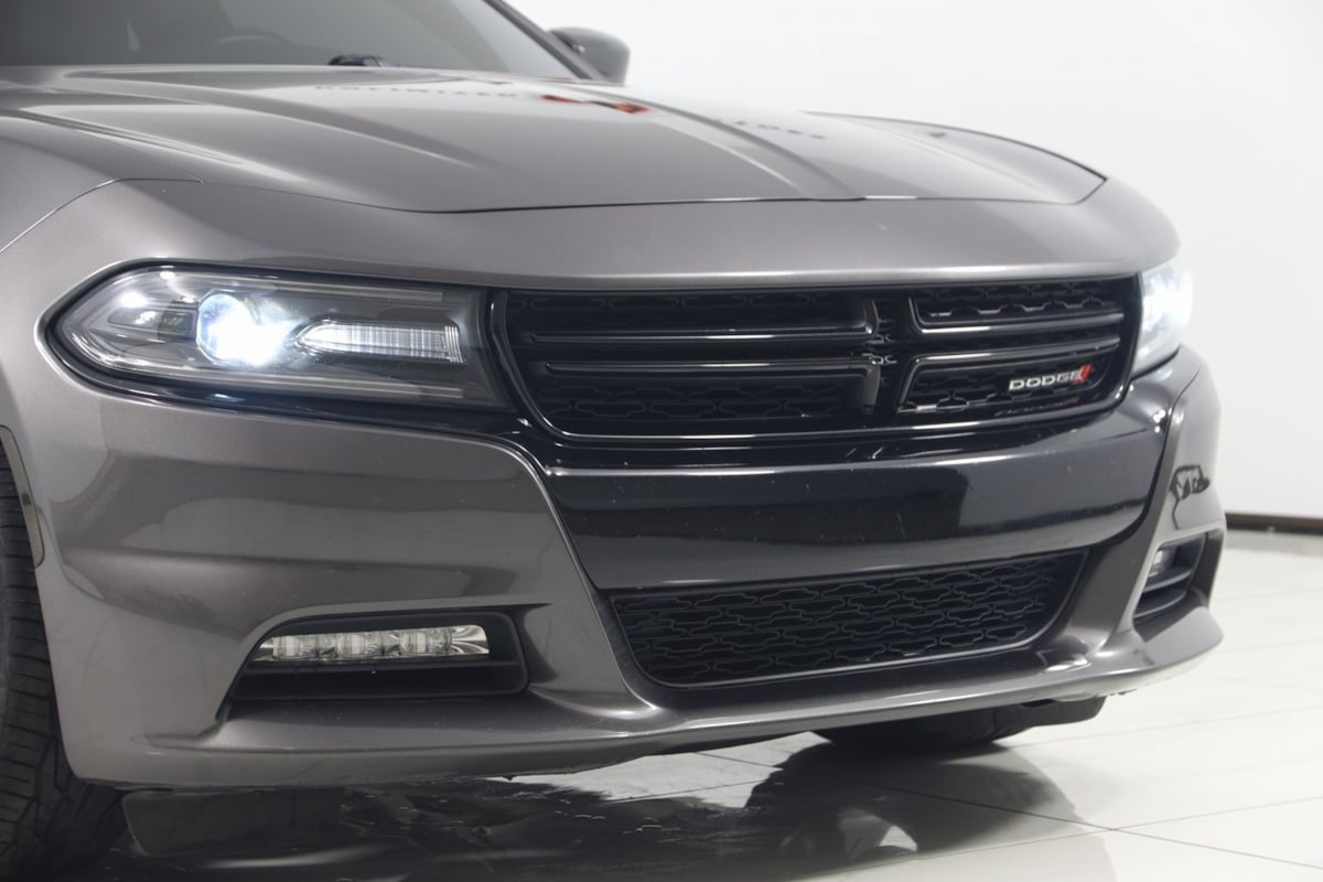 2015 Dodge Charger R/T Plus photo 44