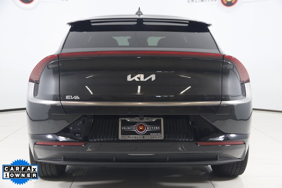 2023 Kia EV6 Wind photo 2