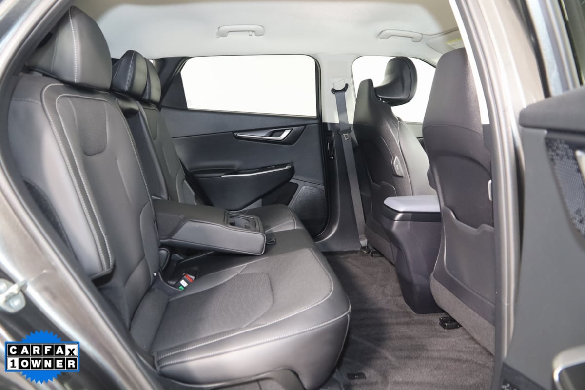 2023 Kia EV6 Wind photo 11