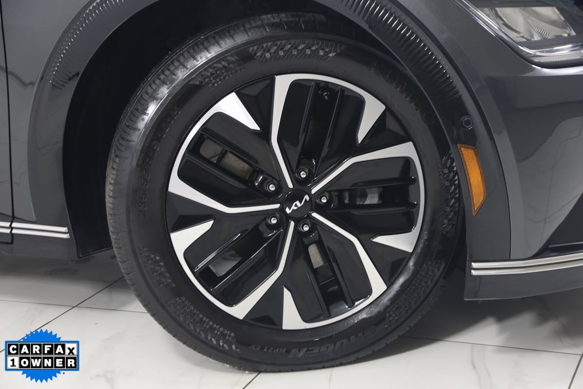 2023 Kia EV6 Wind photo 13