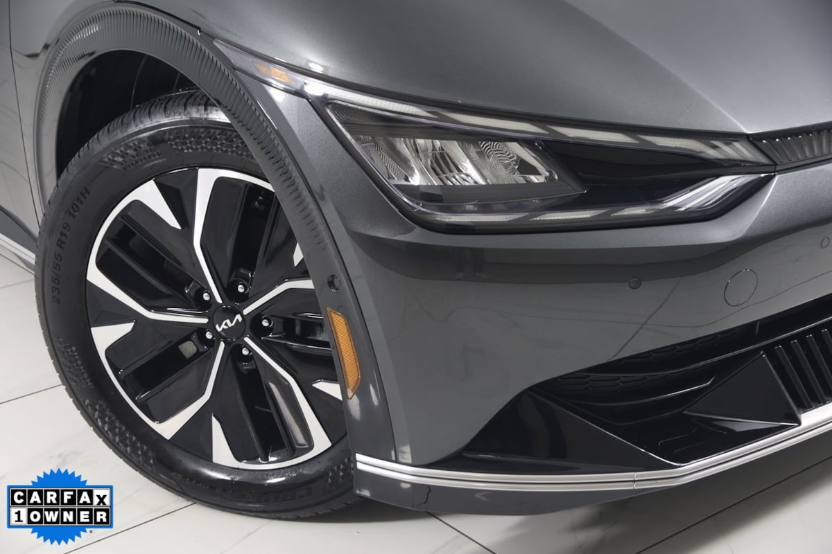 2023 Kia EV6 Wind photo 16