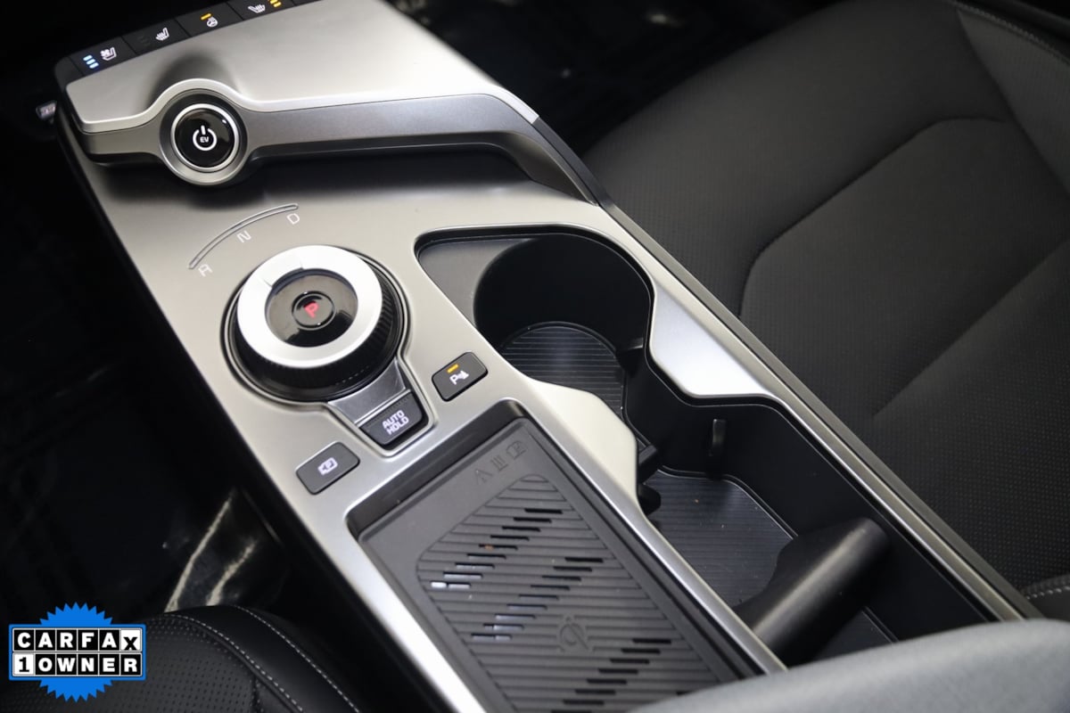 2023 Kia EV6 Wind photo 28