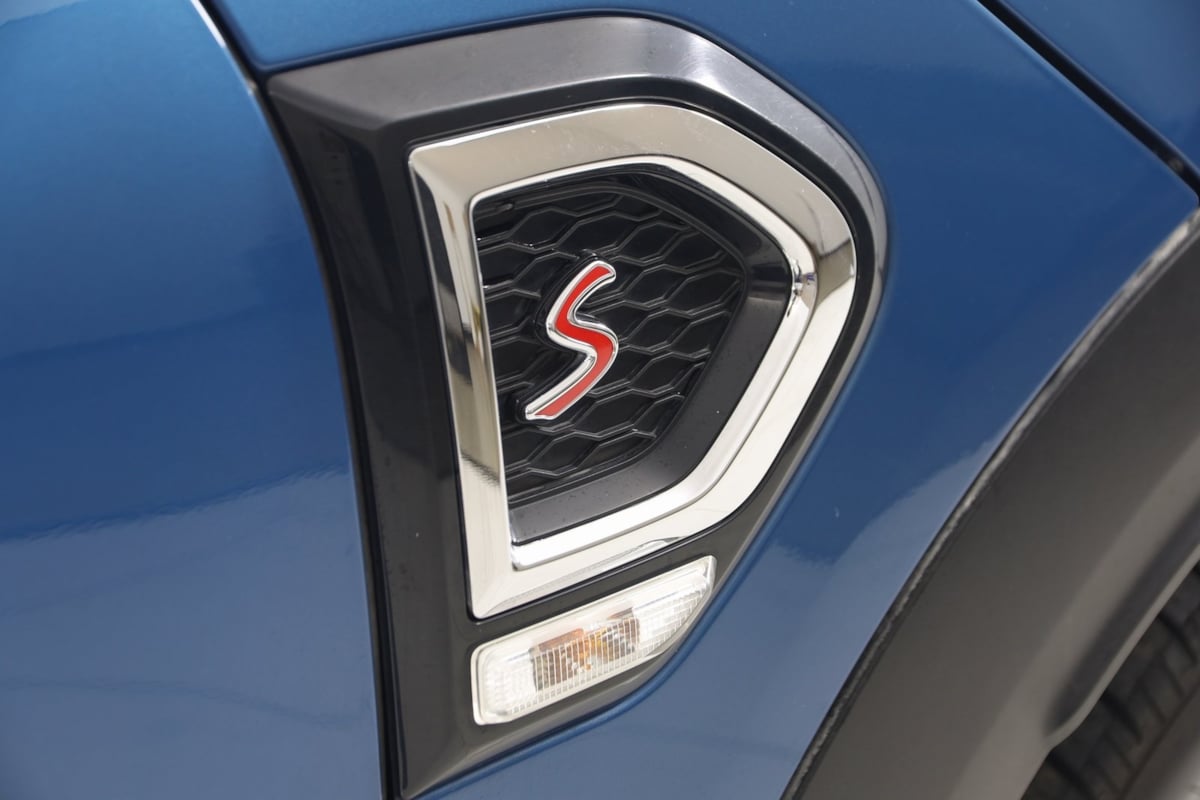 2017 Mini Countryman S ALL4 photo 40