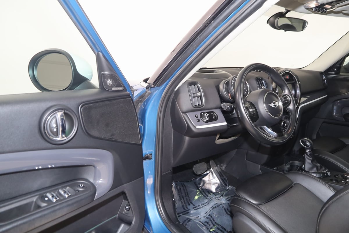 2017 Mini Countryman S ALL4 photo 49