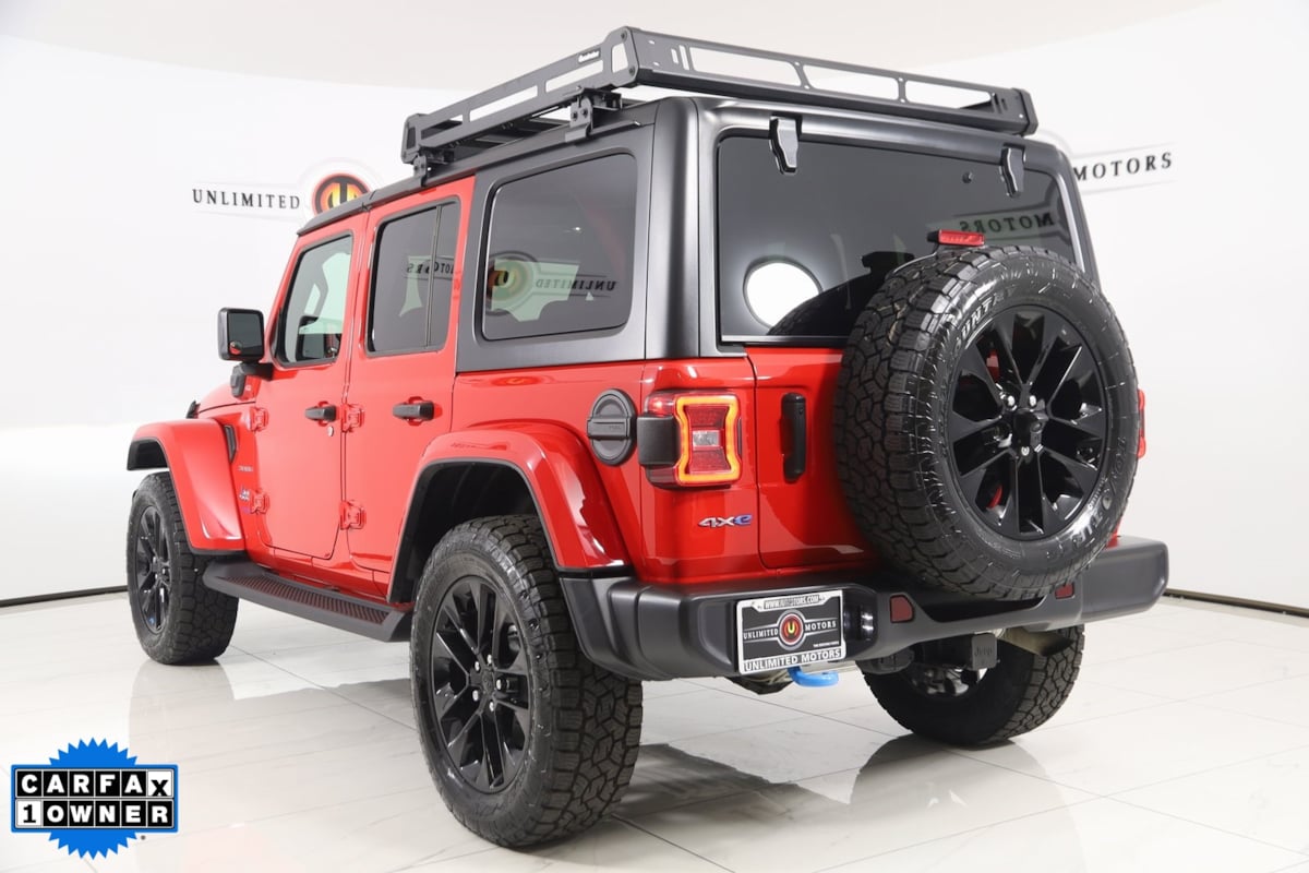 2022 Jeep Wrangler 4xe Unlimited Sahara photo 2