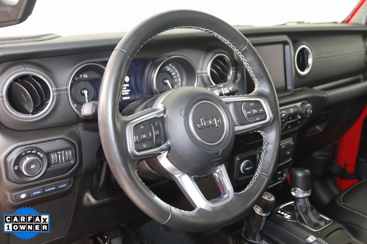 2022 Jeep Wrangler 4xe Unlimited Sahara photo 4