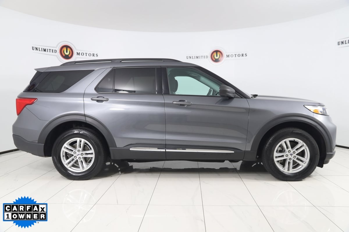2022 Ford Explorer XLT photo 2