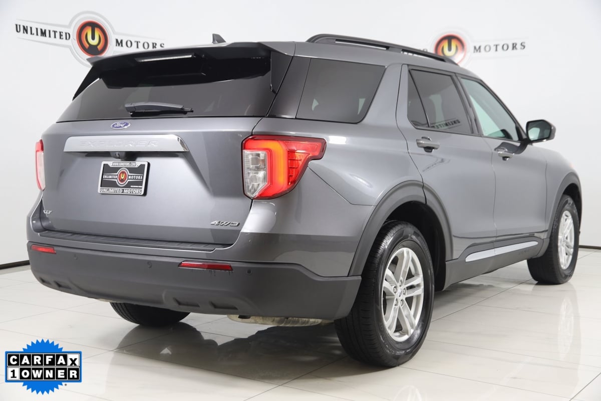 2022 Ford Explorer XLT photo 3