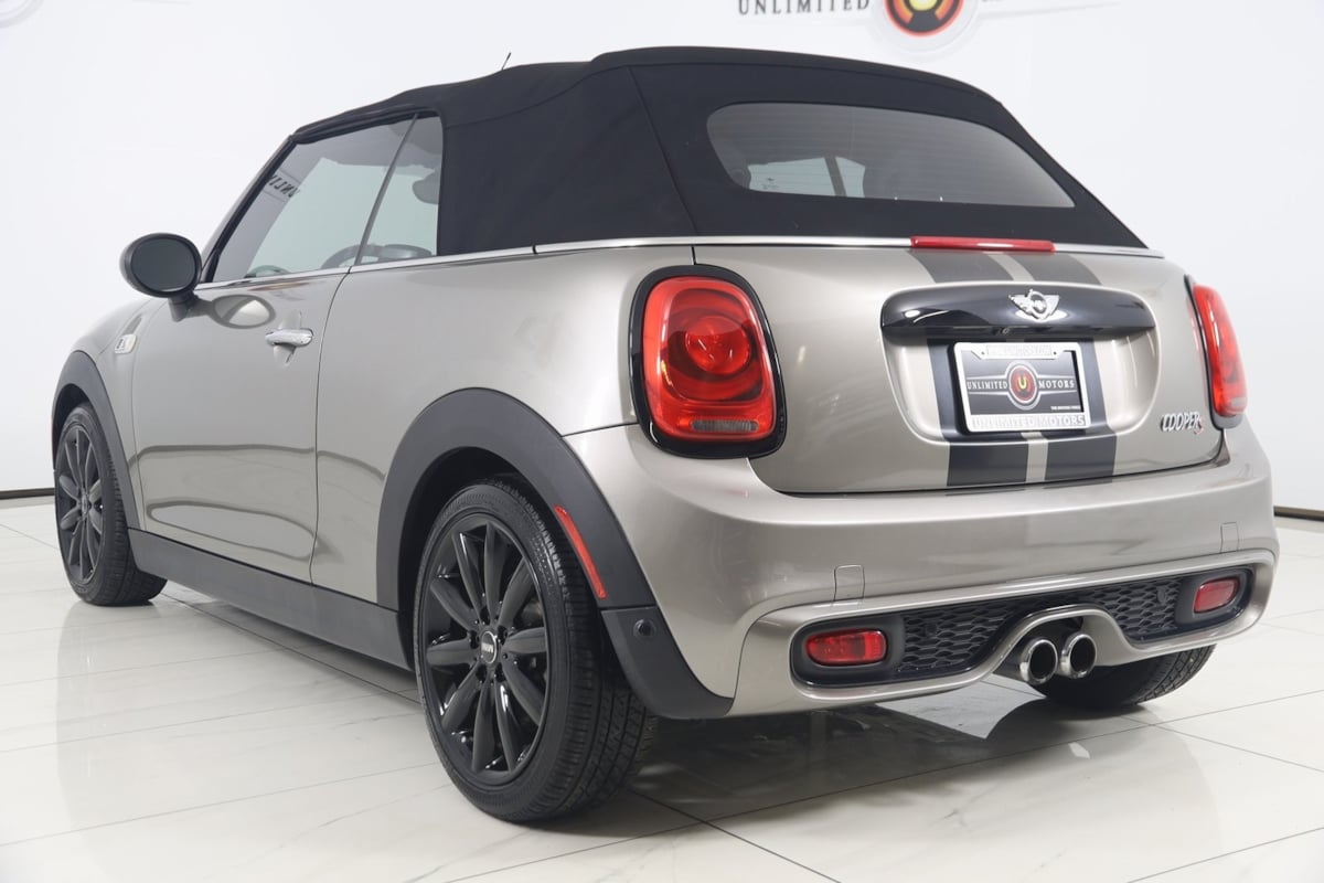 2017 Mini Cooper Convertible S photo 4