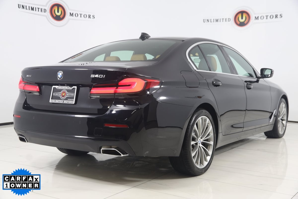 2022 Bmw 540i xDrive photo 2