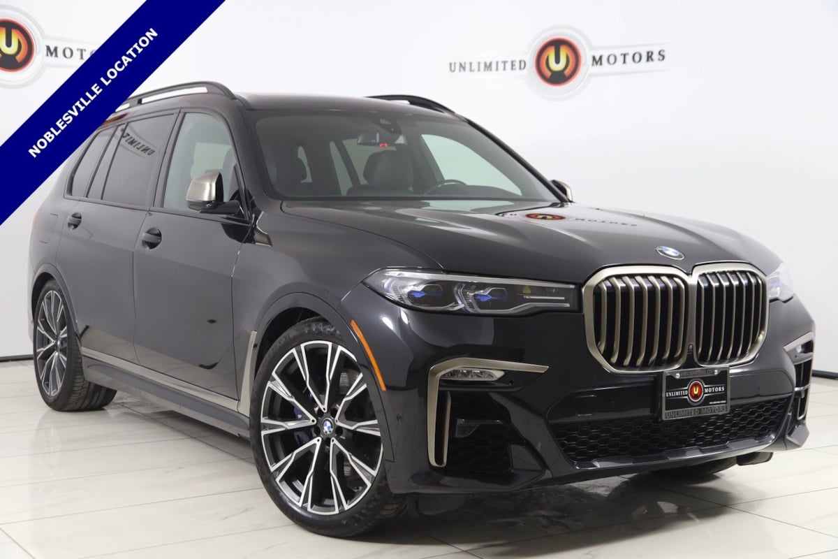 2022 BMW X7 M50i's photo