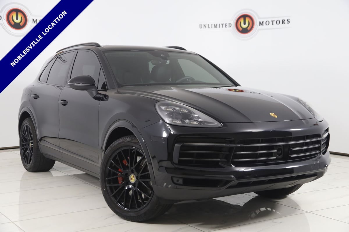 2022 Porsche Cayenne Platinum Edition's photo