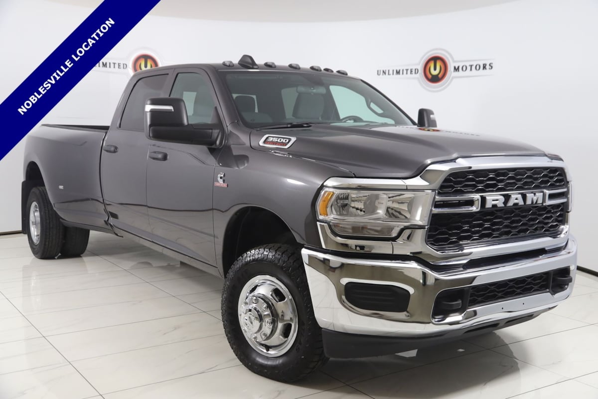 2024 RAM 3500 Tradesman 4X4 Crew Cab LWB's photo