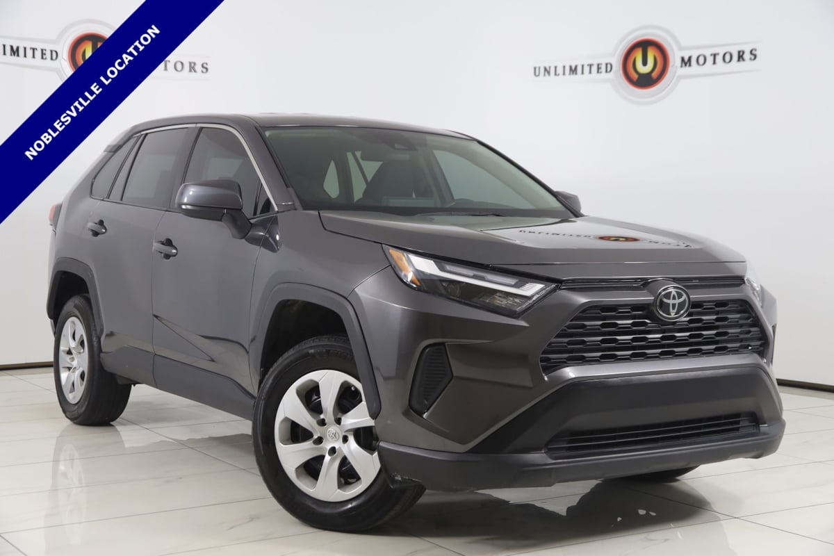 2024 Toyota RAV4 LE FWD's photo